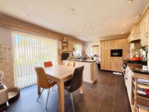 Photo 22- click for photo gallery